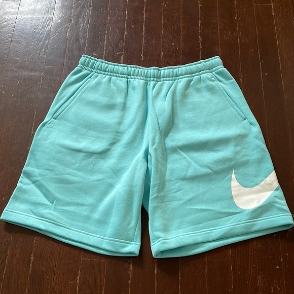 Nike Other - Men’s Nike Shorts With Pockets Large